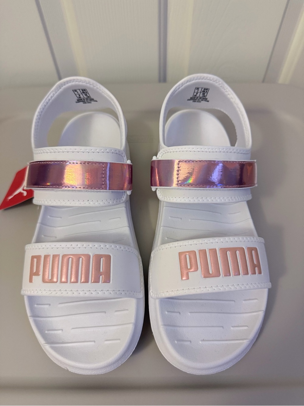 PUMA woman’s White Sandals with Pink Metallic Strap